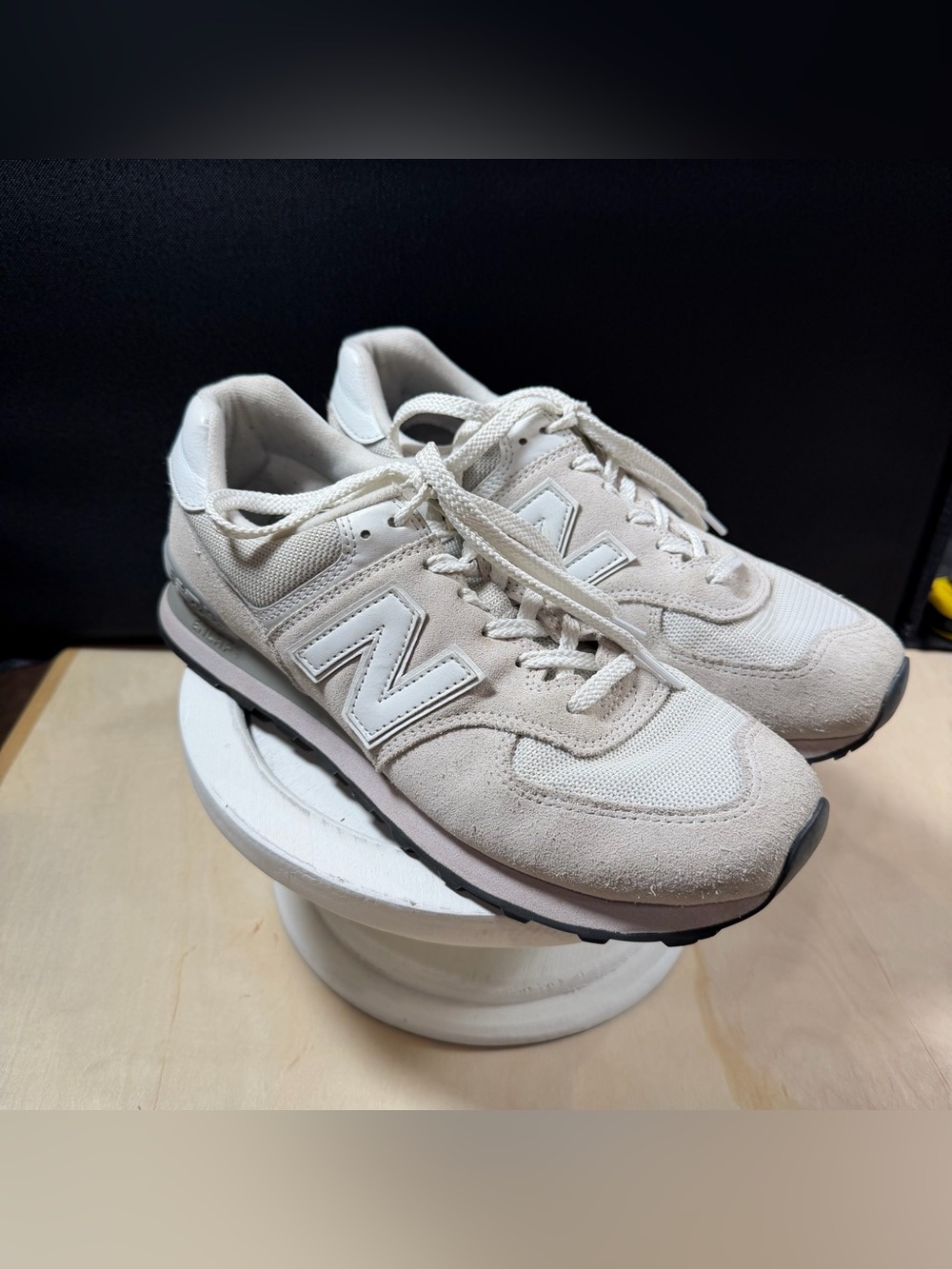 Men’s 574 New Balance Sneaker Size 11.5 Nimbus Cloud Pre-Owned